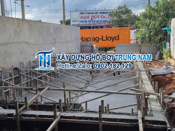 Thi công hồ bơi gia đình tại Phước Long - Bình Phước