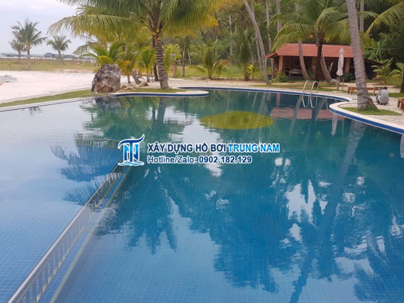 Thiết kế hồ bơi gia đình theo yêu cầu – Đẳng cấp & tiện nghi